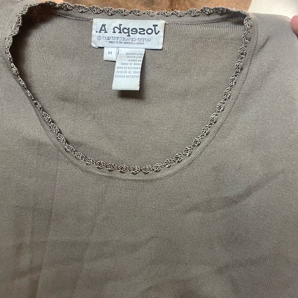 Vintage 90s/ 00s grey/ tan color top with flower collar - Picture 2 of 2